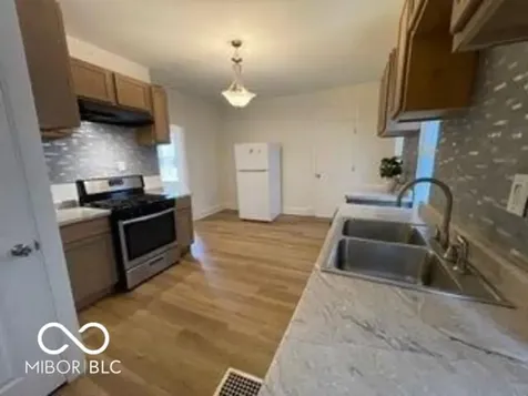 2230 Bellefontaine Indianapolis IN 46205