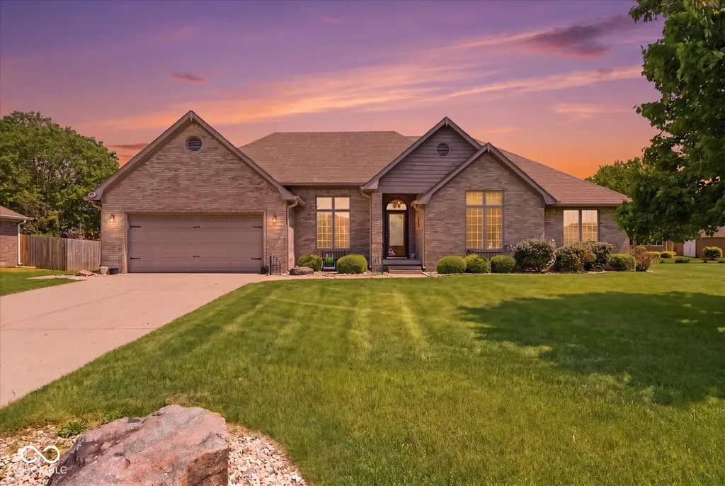 2806 Theobald Street Shelbyville IN 46176