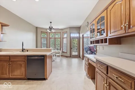 2806 Theobald Street Shelbyville IN 46176
