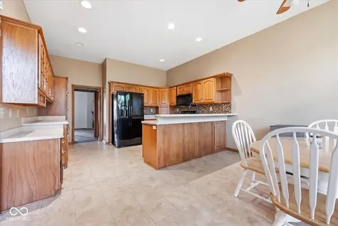 2806 Theobald Street Shelbyville IN 46176