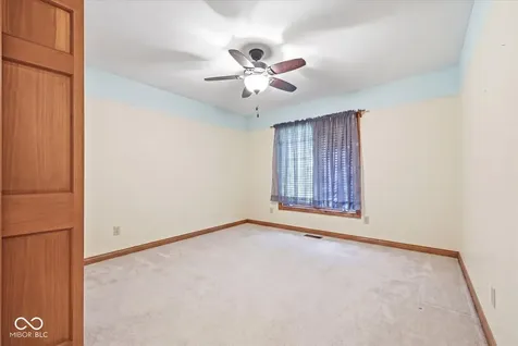 2806 Theobald Street Shelbyville IN 46176