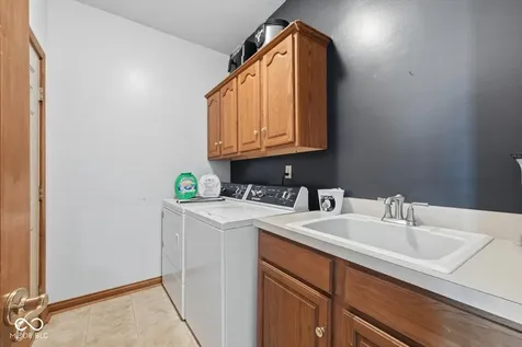 2806 Theobald Street Shelbyville IN 46176