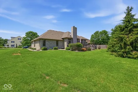 2806 Theobald Street Shelbyville IN 46176