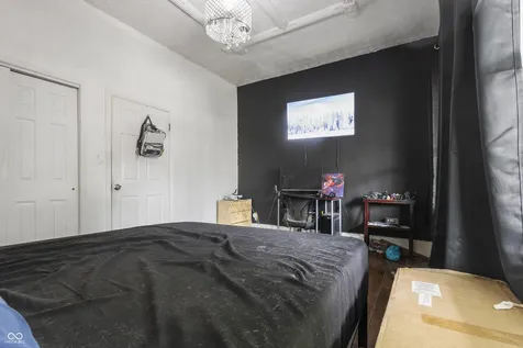 822 N Beville Avenue Indianapolis IN 46201