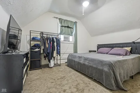 822 N Beville Avenue Indianapolis IN 46201