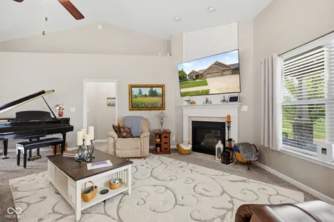 2818 Larkspur Drive Lebanon IN 46052