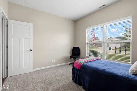 2818 Larkspur Drive Lebanon IN 46052
