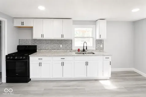2504 Collier Street Indianapolis IN 46241