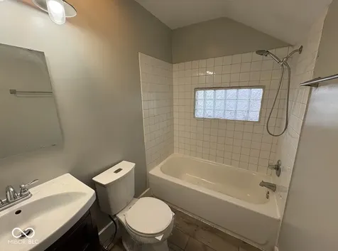 23 E 36th Street Indianapolis IN 46205