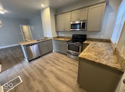 23 E 36th Street Indianapolis IN 46205