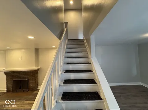 23 E 36th Street Indianapolis IN 46205