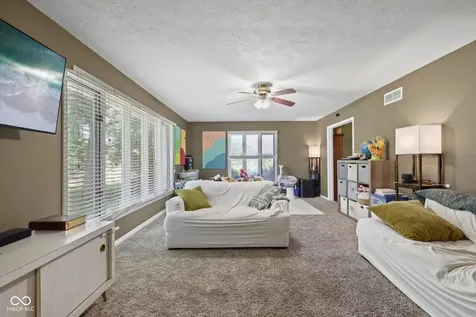 931 Dreamy Street Greenwood IN 46142