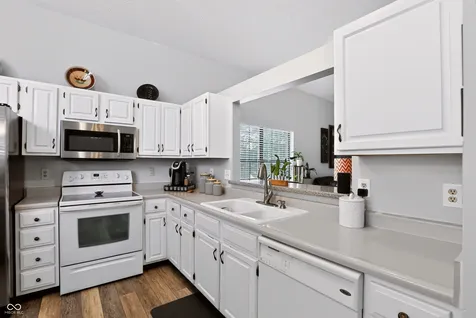 5980 Tybalt Circle Indianapolis IN 46254