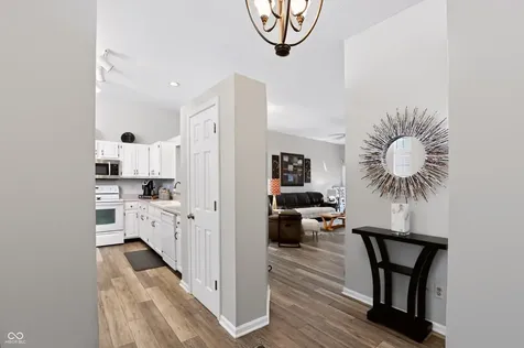 5980 Tybalt Circle Indianapolis IN 46254