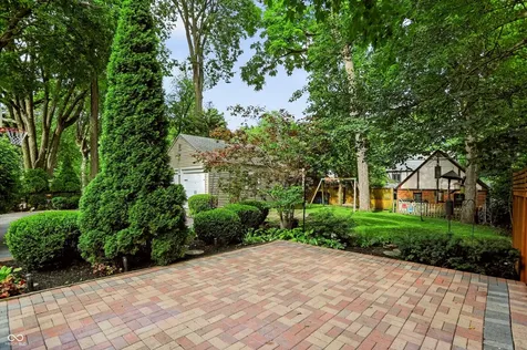 5725 N College Avenue Indianapolis IN 46220