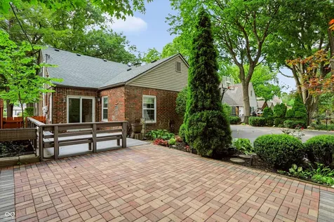 5725 N College Avenue Indianapolis IN 46220
