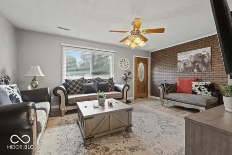 387 Center Street Spencer IN 47460