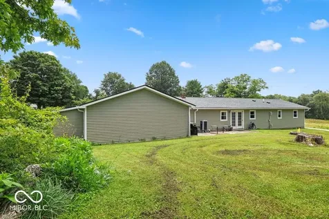 387 Center Street Spencer IN 47460