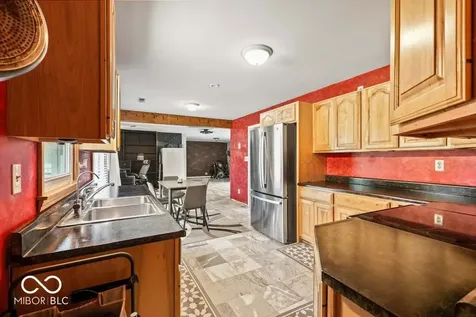387 Center Street Spencer IN 47460