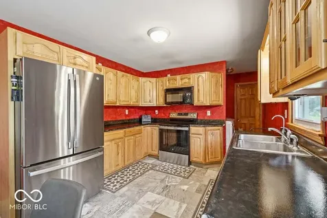 387 Center Street Spencer IN 47460