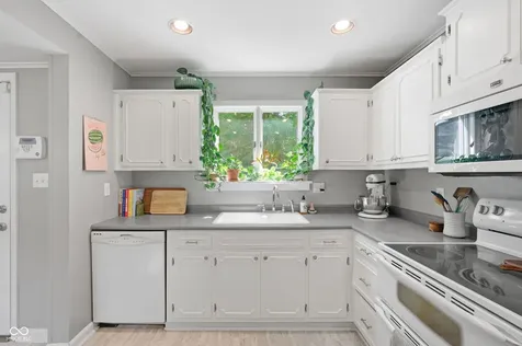 1208 Woodlawn Drive New Castle IN 47362