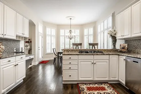 451 Burlington Lane Carmel IN 46032