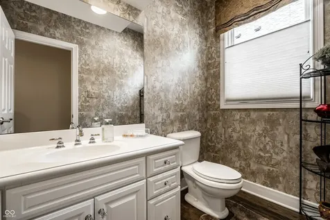 451 Burlington Lane Carmel IN 46032