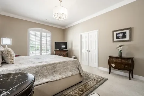 451 Burlington Lane Carmel IN 46032