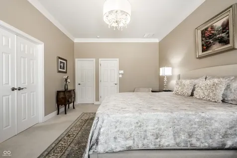 451 Burlington Lane Carmel IN 46032