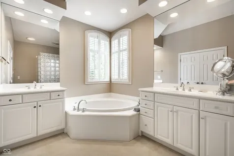 451 Burlington Lane Carmel IN 46032
