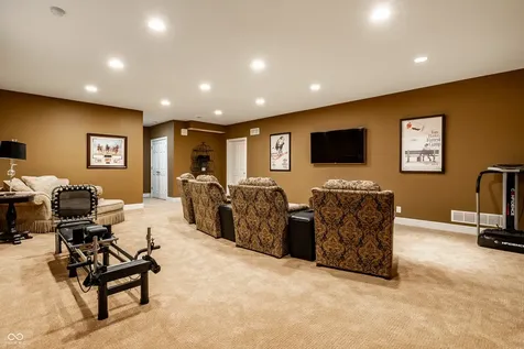 451 Burlington Lane Carmel IN 46032
