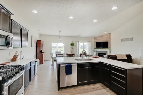 8727 Stoddard Lane Indianapolis IN 46217