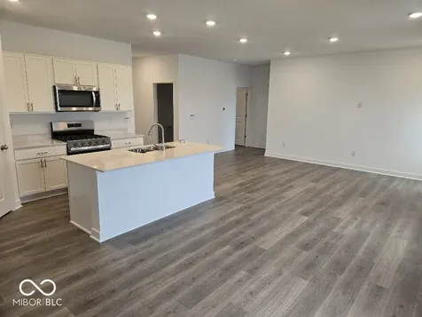 9203 Hemingway Drive Indianapolis IN 46239