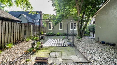 5744 N New Jersey Street Indianapolis IN 46220