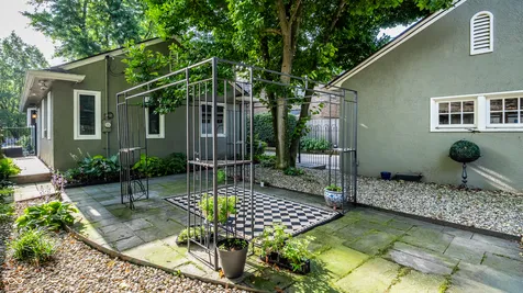 5744 N New Jersey Street Indianapolis IN 46220