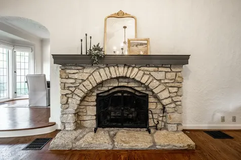 5744 N New Jersey Street Indianapolis IN 46220