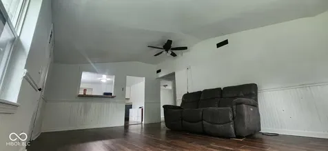 343 N Meridian Street Greenwood IN 46143