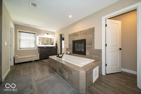 14640 Meadow Bend Drive Fishers IN 46037