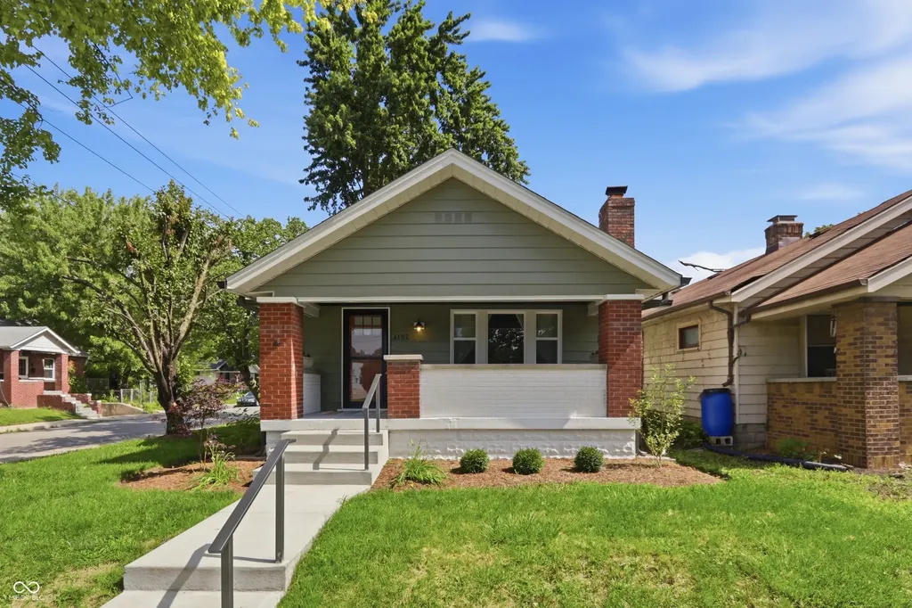 4102 E 11th Street Indianapolis IN 46201