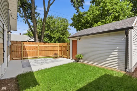 4102 E 11th Street Indianapolis IN 46201