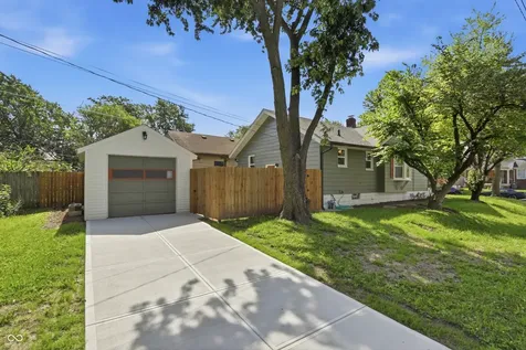 4102 E 11th Street Indianapolis IN 46201