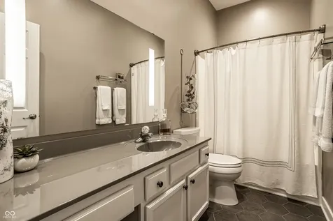 5960 Sandalwood Carmel IN 46033