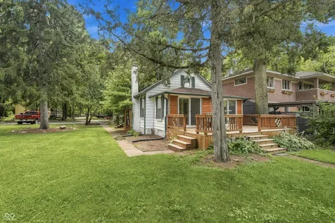1526 E 75th Street Indianapolis IN 46240