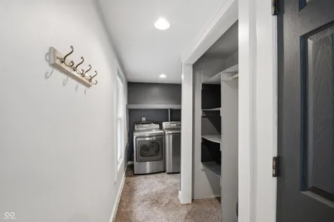 1526 E 75th Street Indianapolis IN 46240