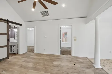 1526 E 75th Street Indianapolis IN 46240