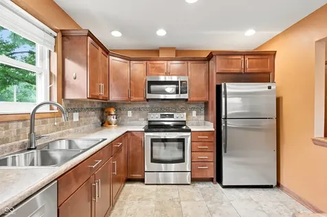 8027 E Troy Avenue Indianapolis IN 46239