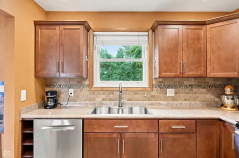 8027 E Troy Avenue Indianapolis IN 46239