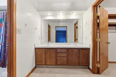 8051 Castle Cove Road Indianapolis IN 46256