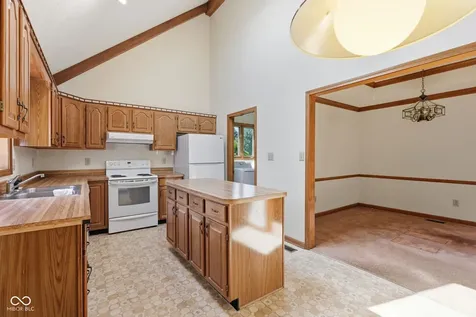 8051 Castle Cove Road Indianapolis IN 46256
