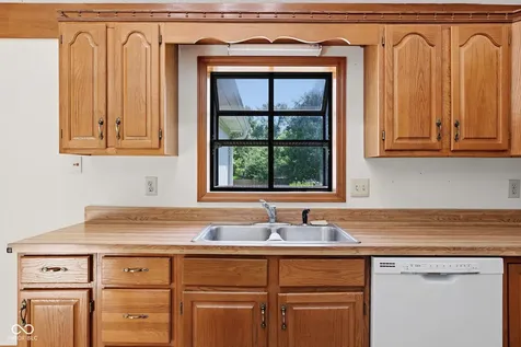 8051 Castle Cove Road Indianapolis IN 46256